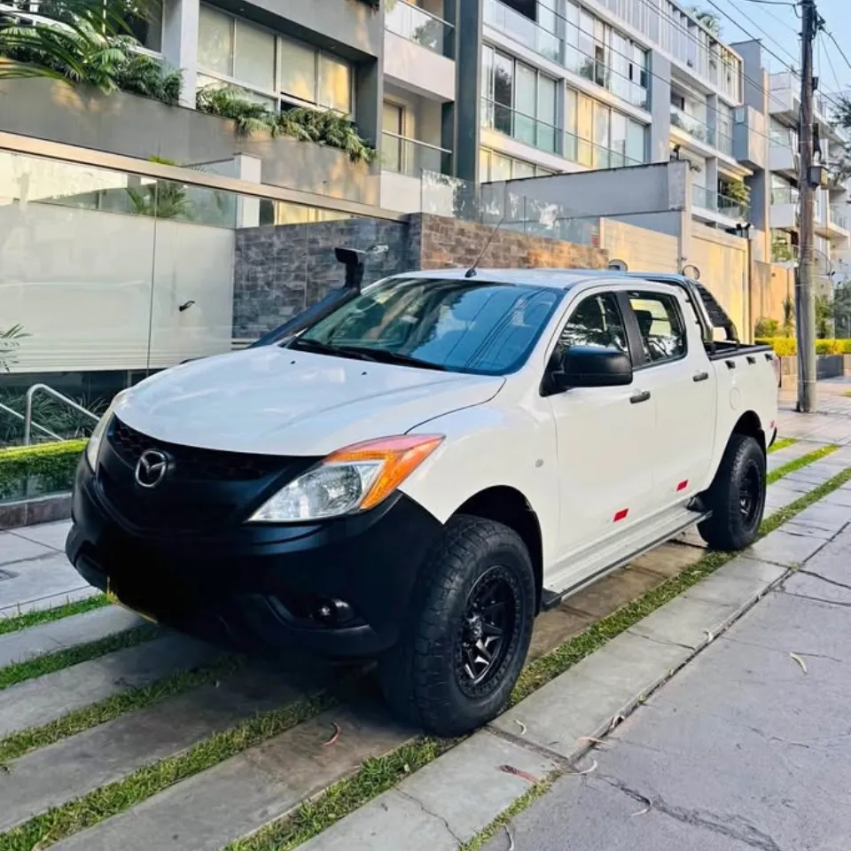 Mazda Dobel Cabina